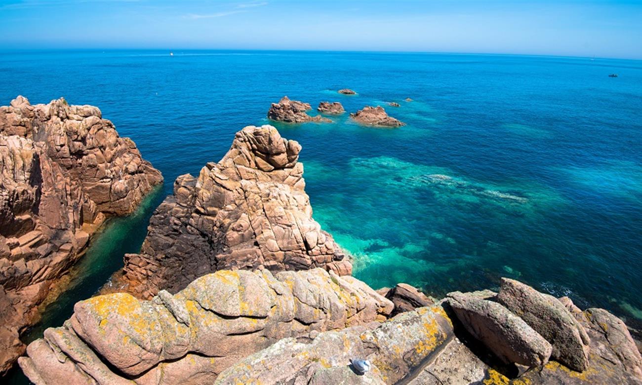 Vue sur l'eau - Ile de Brehat 