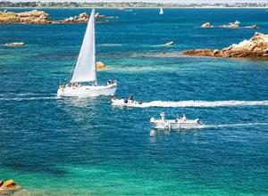 Voile sur l'île de Brehat