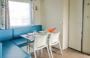 Salle à manger Mobil home - Camping à Plouha