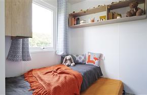 Chambre avec lits gigognes